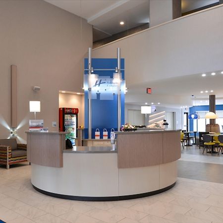 Holiday Inn Express & Suites Shippensburg By Ihg Exterior photo