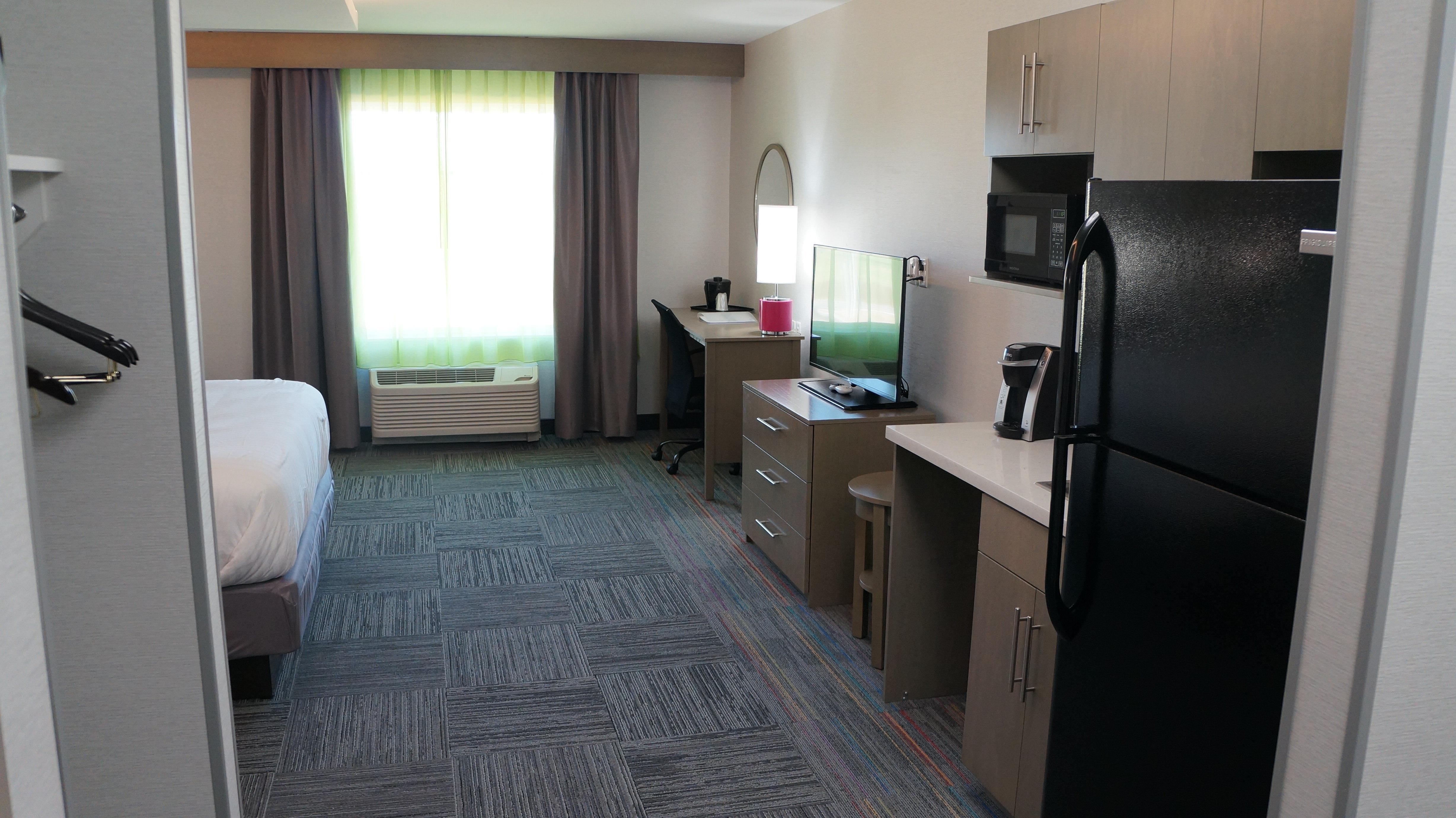 Holiday Inn Express & Suites Shippensburg By Ihg Exterior photo