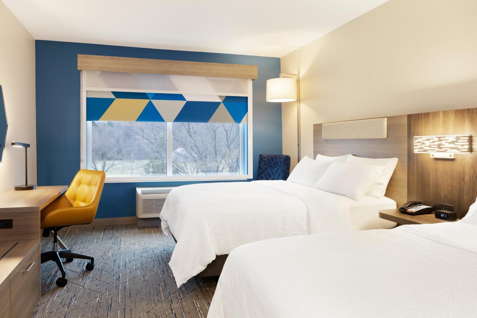 Holiday Inn Express & Suites Shippensburg By Ihg Exterior photo